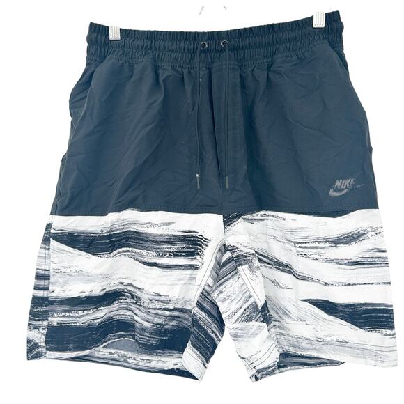 Nike Mens Athleisure NSW Franchise GX1 Woven Nylon Active Shorts Size XL Black‎ - Picture 2 of 8